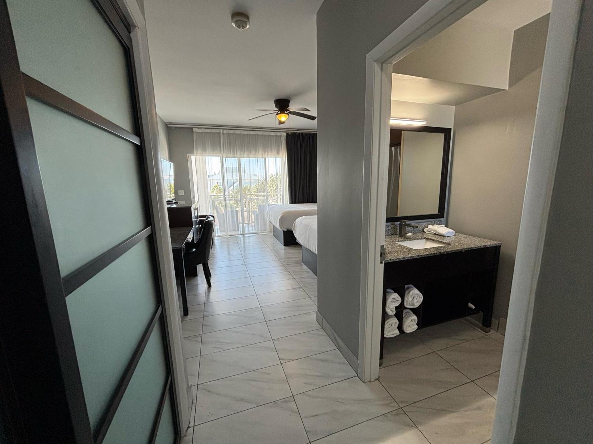 Grace Bay Suites 외부 사진