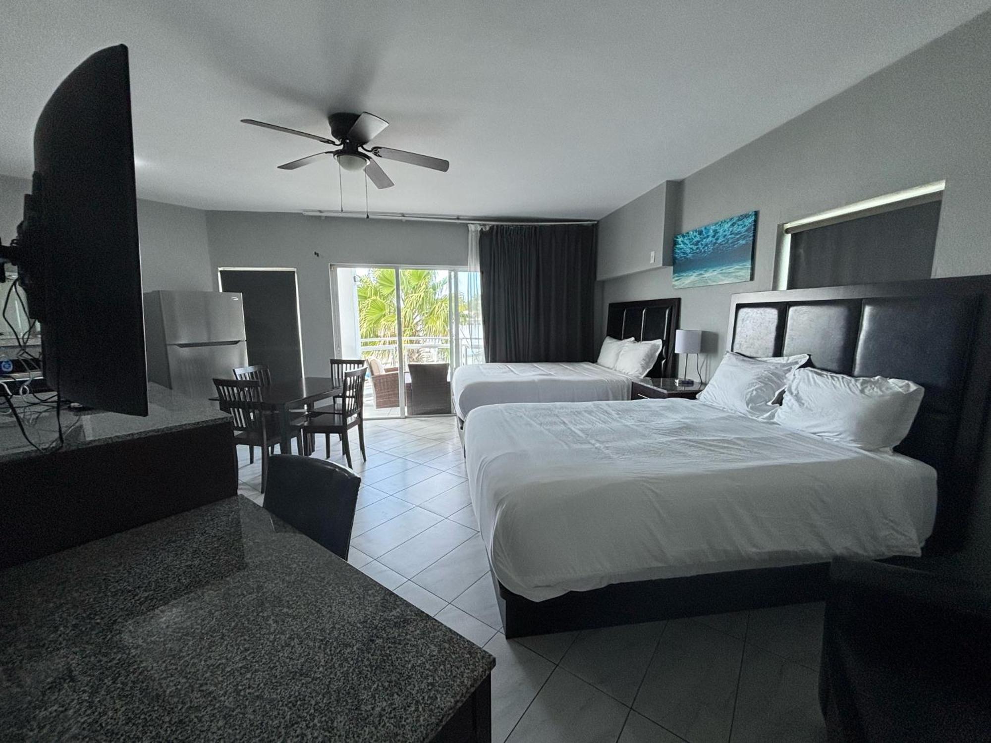 Grace Bay Suites 외부 사진